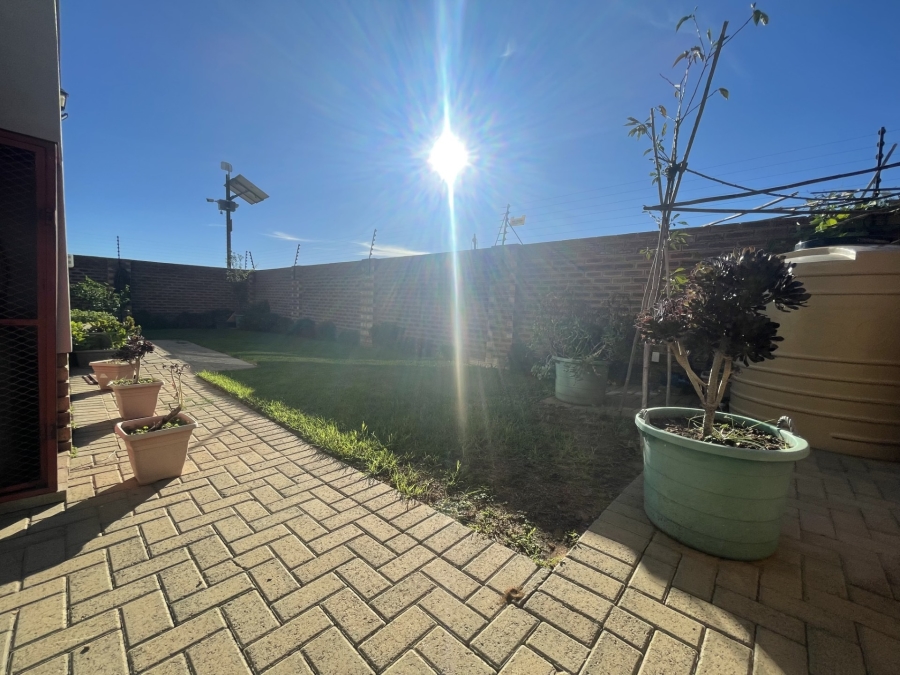 4 Bedroom Property for Sale in Heuwelsig Free State